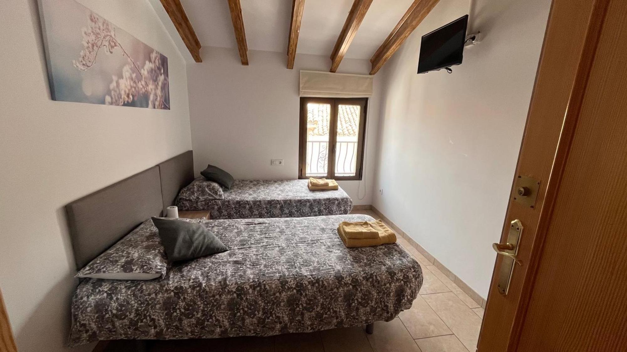 Ca Lidia - Apartamentos Turisticos El Balconet 贝尼曼特利 外观 照片